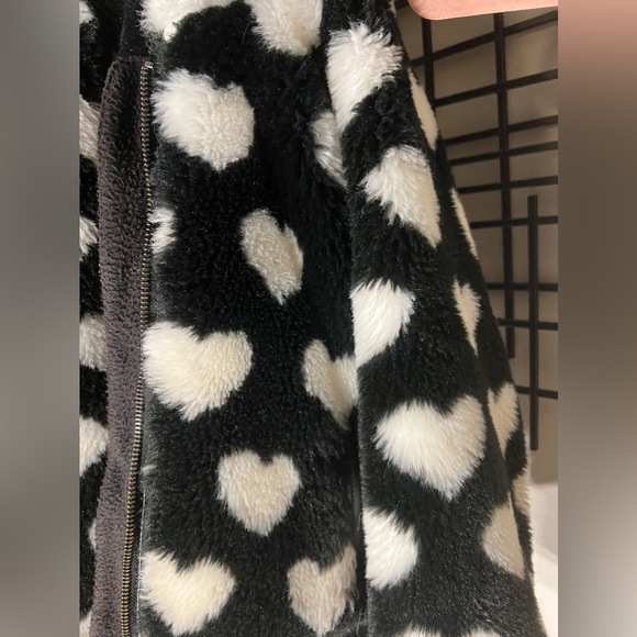 APPAMAN FAUX FUR HEART HOODED COAT EARS BLACK WHITE HEARTS HOOD JACKET BOMBER 6 - Picture 8 of 12